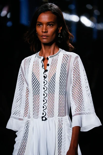 Look 44